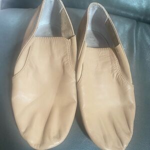 Bloch tan shoes